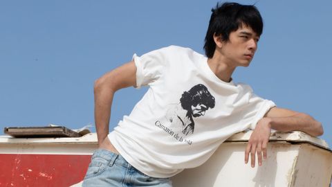 Una de las prendas de la colecci�n de Camar�n de Pull and Bear