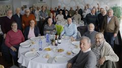 Los Oficiales Radioelectr�nicos de la Marina Mercante en la comida del Casino