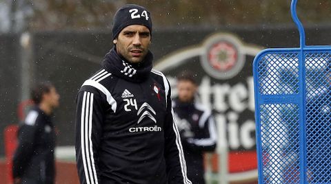 Augusto: De inicio en Cornell. Tambin acab jugando en esa posicin en Anoeta.