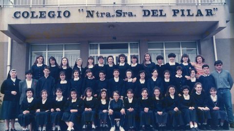 Primera promoción mixta, curso 1991-92, del Colexio O Pilar de Foz