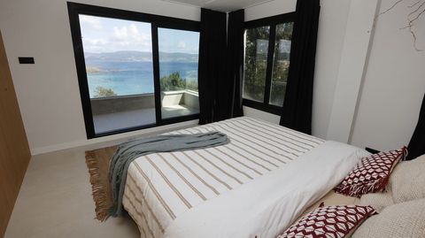 El dormitorio tiene vistas al mar