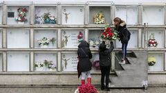 Hace dos meses que no se ven escenas como esta en el cementerio municipal de Lugo