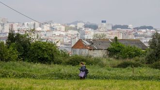 El ambito de actuaci�n est� comprendido entre el parque de Oza y la zona colindante de O Castrill�n