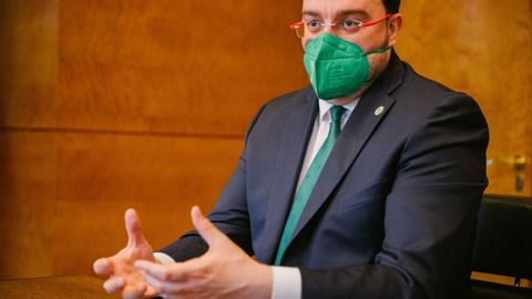 El presidente del Principado de Asturias, Adri�n Barb�n