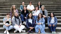 Una causa por mes. De izquierda a dcha. y de abajo arriba, Bego�a Fern�ndez (febrero, MFB Boutique, colabora con Agadea), Cristina Neira (marzo, Chafar�s, con Down Compostela), Mar�a Couceiro (abril, Couceiro, con Dano Cerebral Compostela), Yolanda Salvado (mayo, Dona Camiseta, con Obra Social Pediatr�a), Raquel R�os (junio, D?Aldea, Abeirat�a), Elena Cacabelos y Sonia L�pez (julio, Gaia, Alecr�a), Susana Ferrol (agosto, Tralal� Moda Infantil, con Asanog), Rosa V�zquez (septiembre, Farmacia Rosa V�zquez, con Paluso), Anxos Delgado (octubre, Mercer�a Algui, con Asociaci�n de Diab�ticos), Ana Carrillo (noviembre, �ptica Val) y Ana Sanmart�n (Enerx�a Zen, con ConArtritis). Falta en la foto Olalla Gonz�lez, de Reposter�a Tartitis, que colabora en diciembre con ACEM