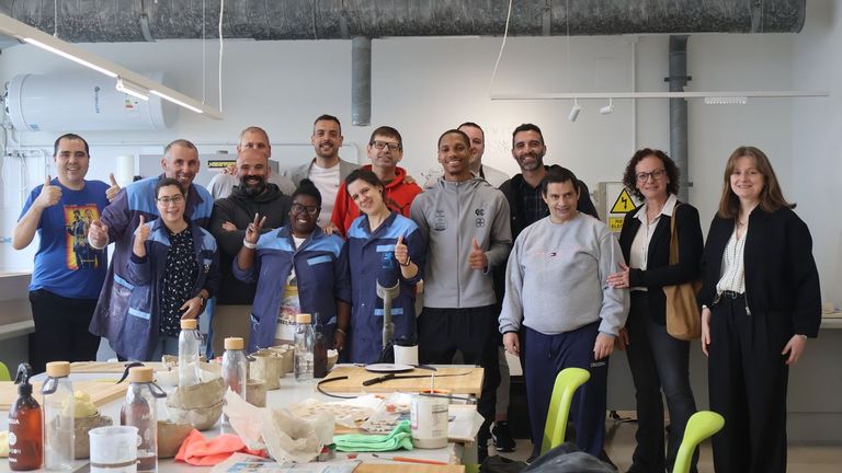 Visita de Russell e Arco � Fundaci�n Eu Son