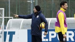 Entrenamiento del D�por antes de partir a Madrid