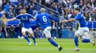 Oier Luengo y Colombatto celebran con Sibo el 1-0 del Oviedo al Tenerife