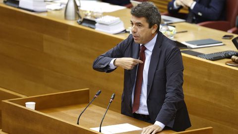 Carlos Mazón, en la sesión de control del Parlamento valenciano