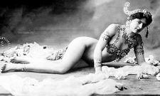 La holandesa Margaretta Gertrude Zelle se transformar�a en la bailarina javanesa Mata Hari.