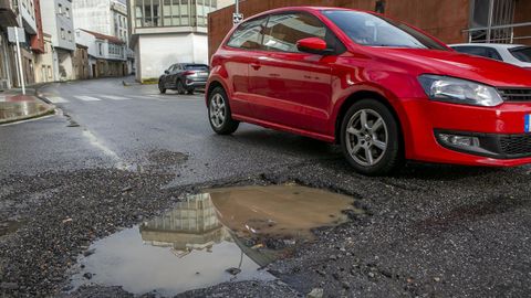 Cruce de la R�a Calzada y �ngel Senra, en Noia