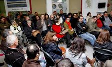 La asamblea del jueves design� como cabeza de lista a Evencio Ferrero, quien dice que ahora toca �recoller ideas� para que la candidatura del BNG sea �a candidatura do conxunto da sociedade de Carballo�. 