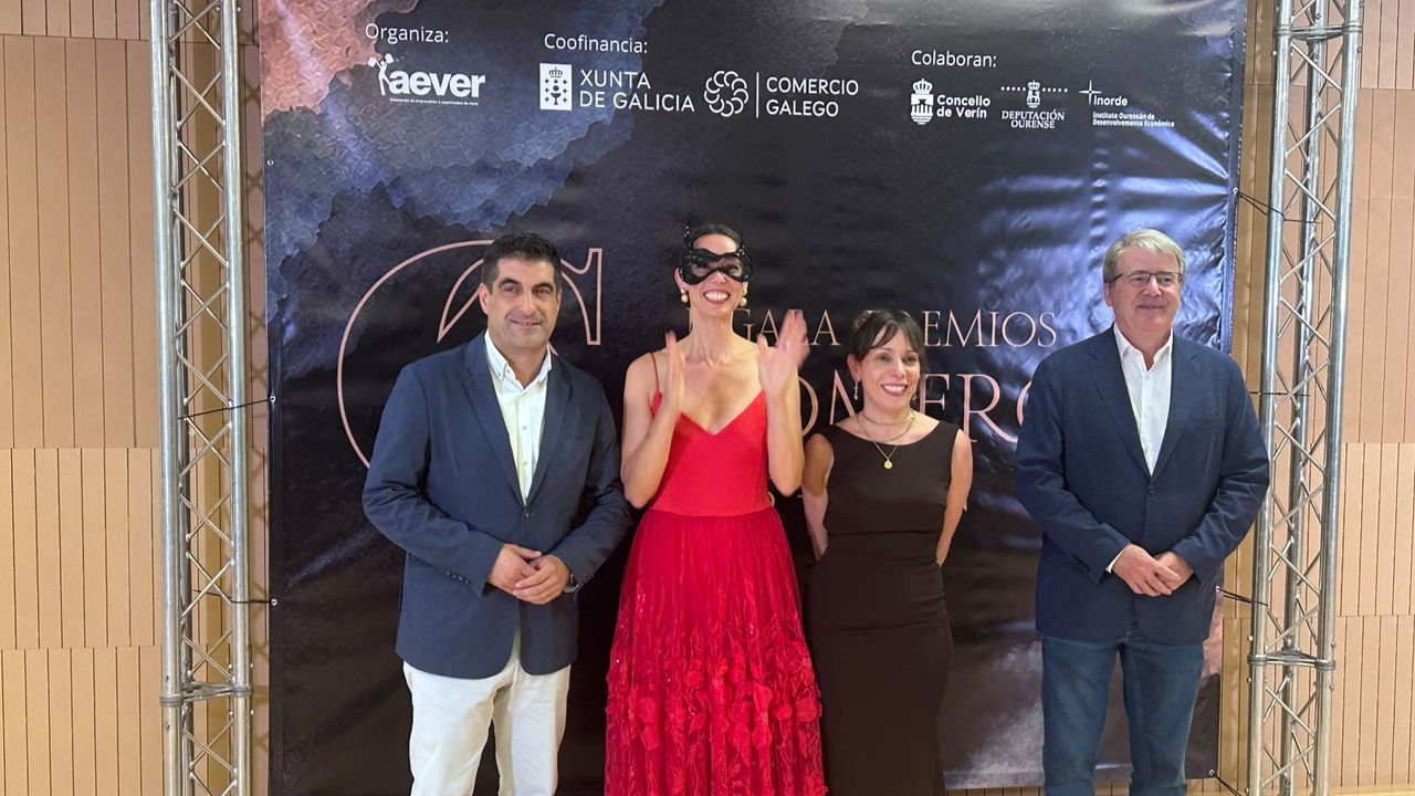 La Xunta reconoce el valor del comercio de Verín en la gala anual de la asociación de empresarios