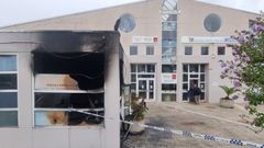 instalaciones quemadas en el peque�o pabell�n multiusos que hay al lado del pabell�n del Carmen