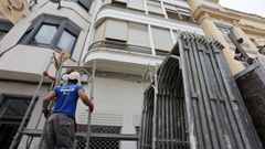 Obras de reforma en un edificio de pisos tursticos en Lugo