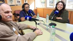 Carlos Alberto Herrero L�pez, a la izquierda, en el estudio de Radio Voz con su hija, Carlenys, y su yerno, Juan Carlos 