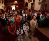 Los vecinos abarrotaron la iglesia y Luc�a P�rez ley� un manifiesto de apoyo a las v�ctimas.