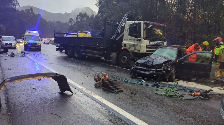 Imagen del accidente mortal en el que perdi la vida un vecino de A Laracha.