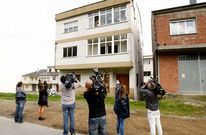 La casa de Jesusa Ramos es objetivo de los periodistas que siguen el caso de Teresa Romero. 