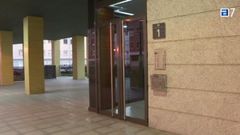 Portal en el que resid�a la v�ctima en la calle �msterdam, en Oviedo