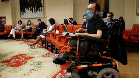 El portavoz de Unidas Podemos en el Congreso, Pablo Echenique, durante su participacin en la sesin de la Diputacin Permanente celebrada este martes en el Congreso