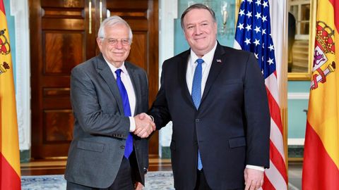 Borrella con el secretario de Estado de EE.UU., Mike Pompeo