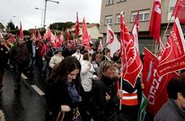 Las exempleadas de Danigal, en la imagen en una manifestaci�n, tendr�n prioridad en las vacantes .