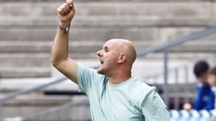 El entrenador del Celta Fortuna, Fredi �lvarez, durante el partido ante el Andorra.