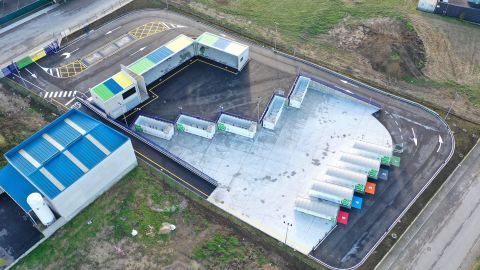 Punto limpio de Cogersa en el Polgono Industrial La Barrera, en el concejo de Norea