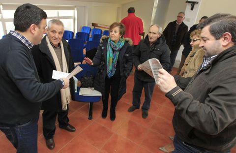 Regidores y propietarios conoc�a las declaraciones de la Xunta a trav�s de la prensa. 
