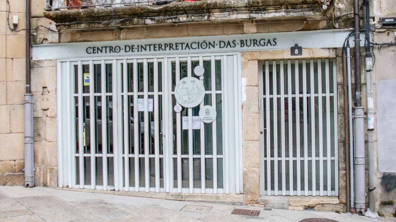 La ciudad de Ourense vive la época fuerte de turismo con la oferta cultural bajo mínimos