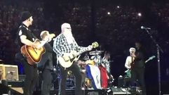 U2 & Eagles of Death Metal�
