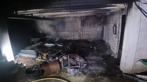 Estado en el que qued� la bodega de una vivienda de Ver que se incendi� esta madrugada