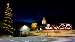 Ese lunes segu�an encendidas las luces de Navidad