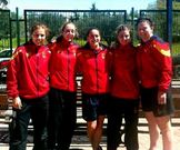 <span lang= es-es >Elsa completa el grupo de clasificaci�n</span>. Vanessa, Berta, Helen, Alev�n y Roc�o, con la selecci�n espa�ola de rugbi XV en la fase de clasificaci�n para el Mundial de Francia 2014. Elsa Porto completa la representaci�n del CRAT en la convocatoria.