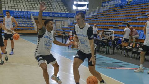 Primer entrenamiento del Breog�n 2026-2027 en el Pazo dos Deportes de Lugo
