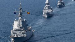 La Crist�bal Col�n, al frente de la flota