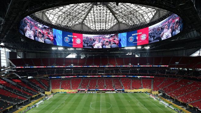 Imagen panormica del Mercedes Benz Stadium de Atlanta