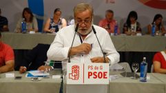 Julio Sacrist�n durante el comit� provincial del PSOE