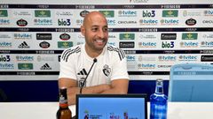 El entrenador de la Ponferradina, rival del Celta B Fortuna en el playoff de ascenso a Segunda, Mehdi Nafti.