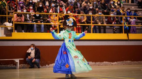 Concurso de disfraces en el carnaval de Outes.