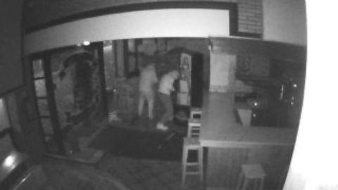 Ladrones dentro de La Bodega de Estrella