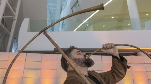 Abraham Cupeiro, en una actuación reciente en Santiago