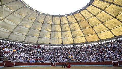 El pblico abarrot la plaza de toros de Pontevedra, que este ao celebra su 125 aniversario