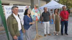 Francisco Mart�nez, Bel�n do Campo y los concejales Vicente Mari�o, Carmen P�rez y Ram�n Doval en el acto de clausura de la campa�a �Volta ao cole� de la patronal de Ribeira