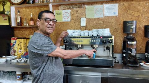 El cubano Fernando Pla está intentando reflotar El Crecho desde hace cinco meses.