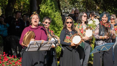 Ofrenda a Rosalía de Castro de Branca Villares