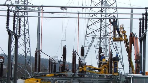 La gallega Elinsa tiene entre sus especialidades las instalaciones el�ctricas