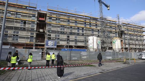 Imagen del edificio que se construye en la carretera de A Estrada con 24 viviendas