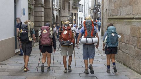 Peregrinos en el casco antiguo de Santiago.